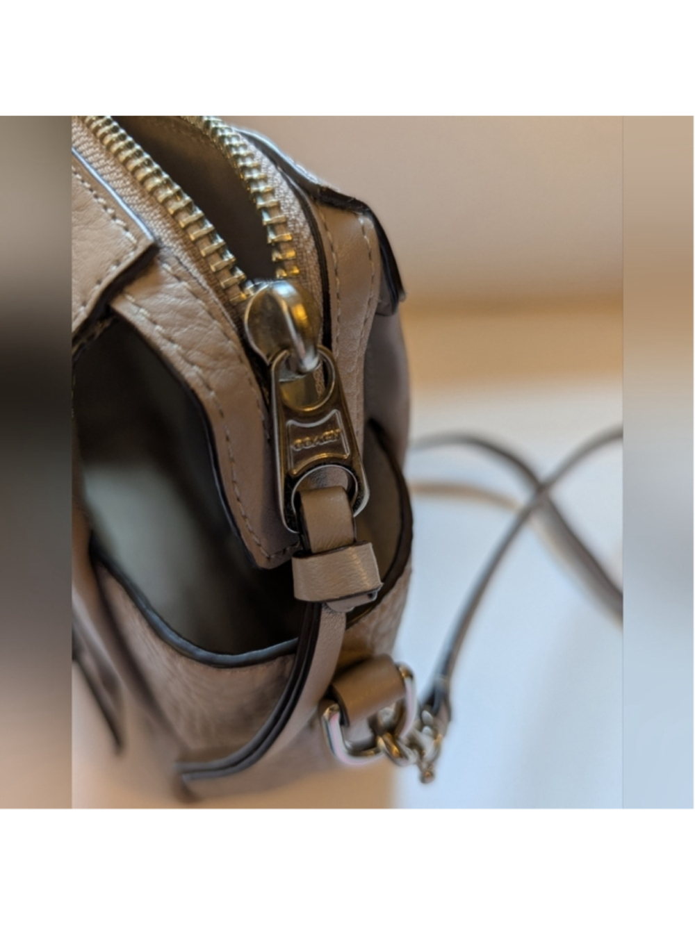 Coach BLEECKER LEATHER MINI RILEY CARRYALL J1393-27923 in VGUC - Picture 11 of 13